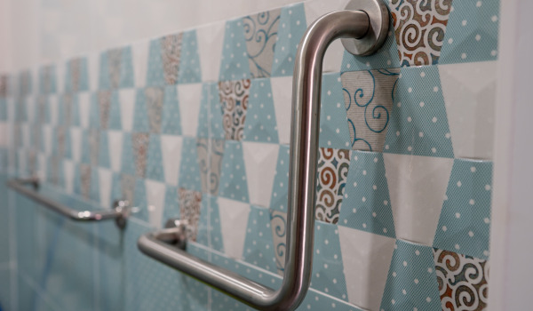 Où est-il préférable d'installer des rampes murales ?