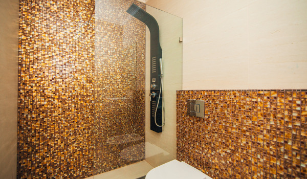 Comment choisir un panneau de douche ?