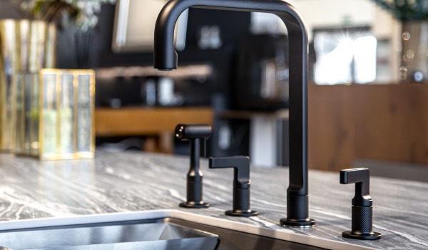 Kitchen Tap – Chrome or Steel?