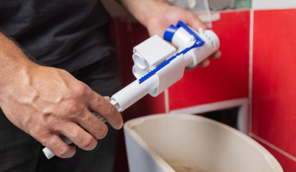 Comment détartrer une chasse d'eau ?