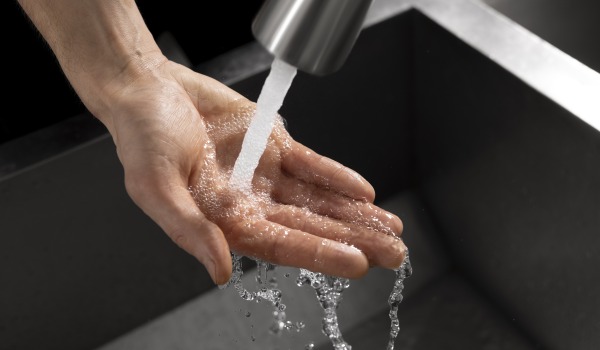 Comment réparer un robinet qui fuit ?