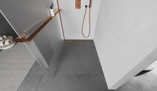 Or rose exclusif dans la salle de bain