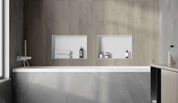 Baignoire encastrée de carreaux