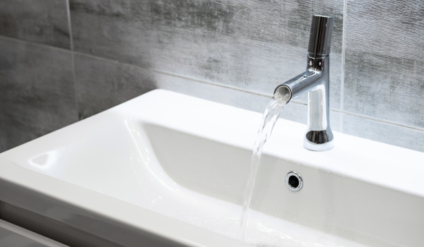 Comment nettoyer les mitigeurs de salle de bain?