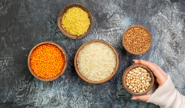 Larve de mite alimentaire - comment l'éliminer de votre cuisine?