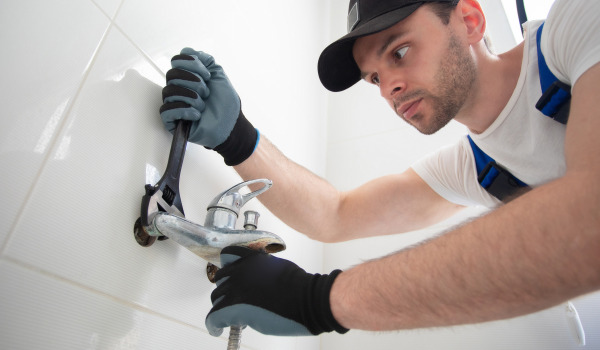 Comment installer un receveur de douche ?