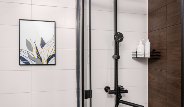 Maach et selwer: Montéiere vu Wandsarmaturen a 5 einfache Schrëtt