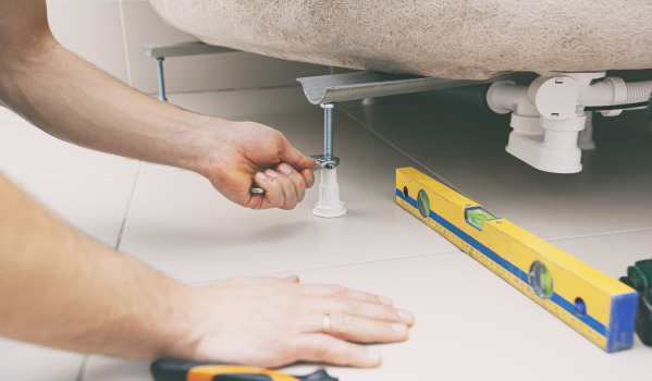 Comment installer un receveur de douche rectangulaire ?