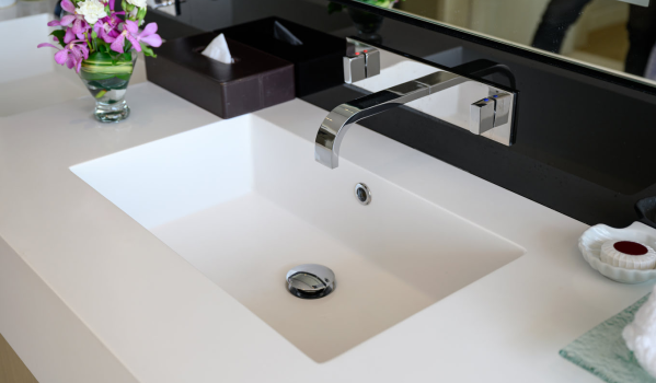 Bouchon de lavabo avec trop-plein ou sans?