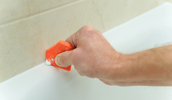 Comment étanchéifier une cabine de douche avec un receveur?